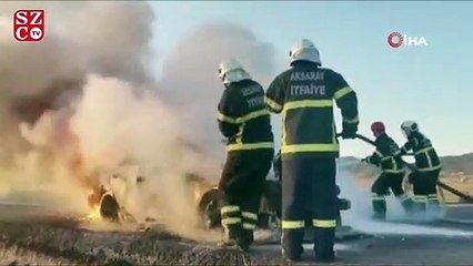 Seyir halindeyken alev alan araç küle döndü, sürücü son anda kurtuldu