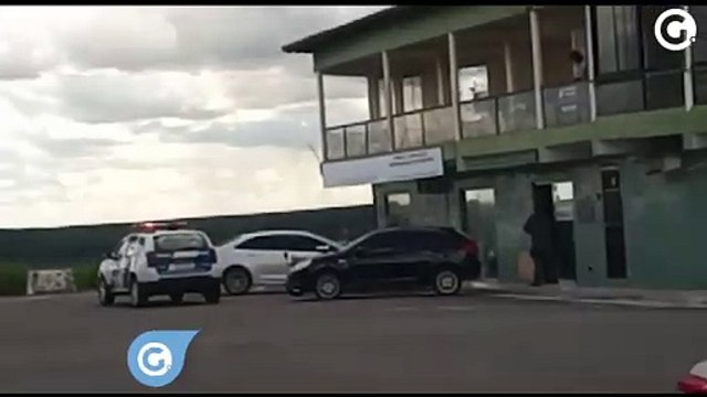 Criminosos invadem corretora e fazem reféns em São Mateus