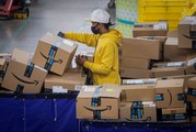 Amazon To Hire 75,000 Workers and Pay Bonus if They Get Vaccinated