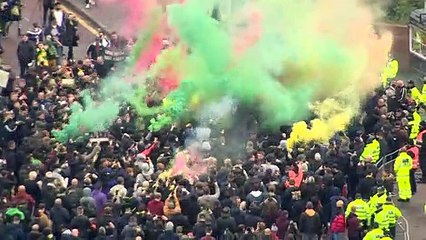 Man Utd fans protest again before Liverpool match