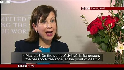 Manuel Valls - Migrants : "L'Europe peut mourir si elle n'est pas capable de protéger ses frontières"