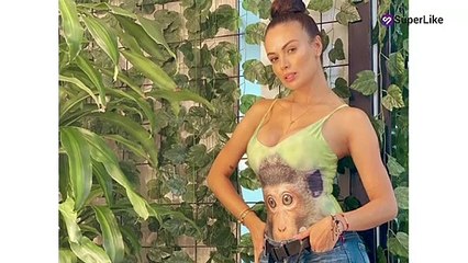 Sara Uribe eleva la temperatura en redes tras posar sin sostén