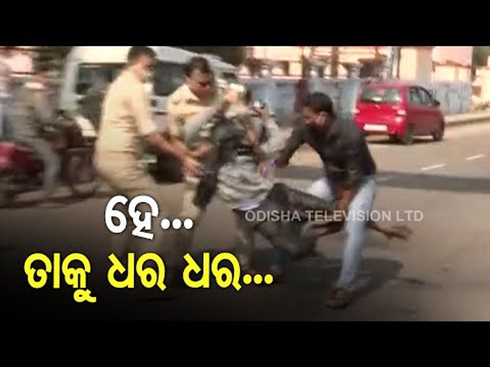 WATCH Man Attempts Self-Immolation Outside Khordha Collectorate