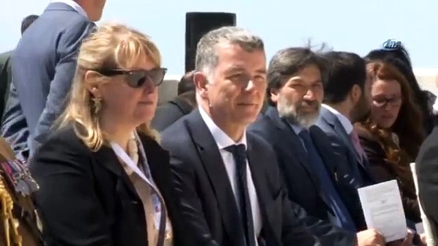 Köpek için 'Birleşik Krallık Diplomatik Misafir, Rehber köpek' kartı çıkartıldı
