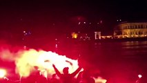 Beşiktaş taraftarı Lyon'a gece yarısı mehter marşı dinlettiler