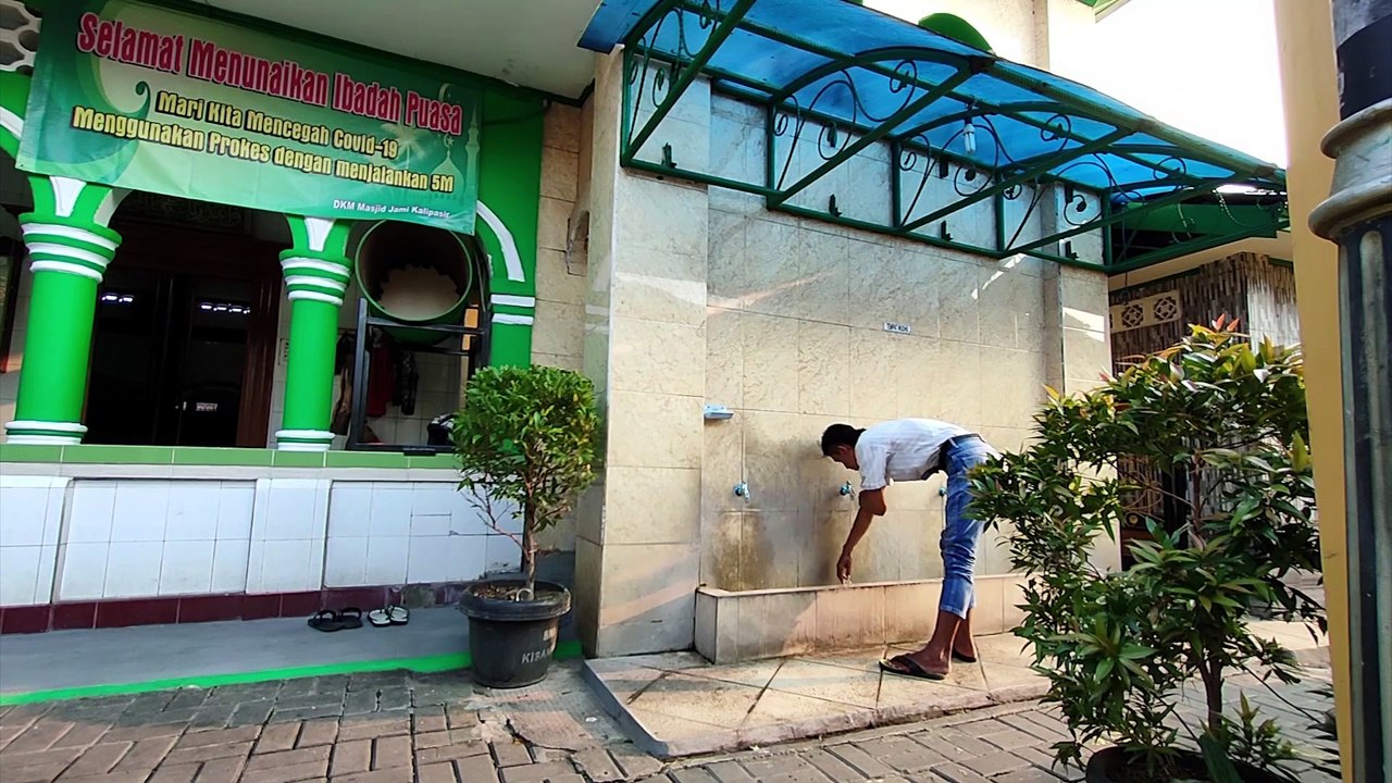 Masjid Jami Kalipasir, Masjid Tertua Berusia Ratusan Tahun