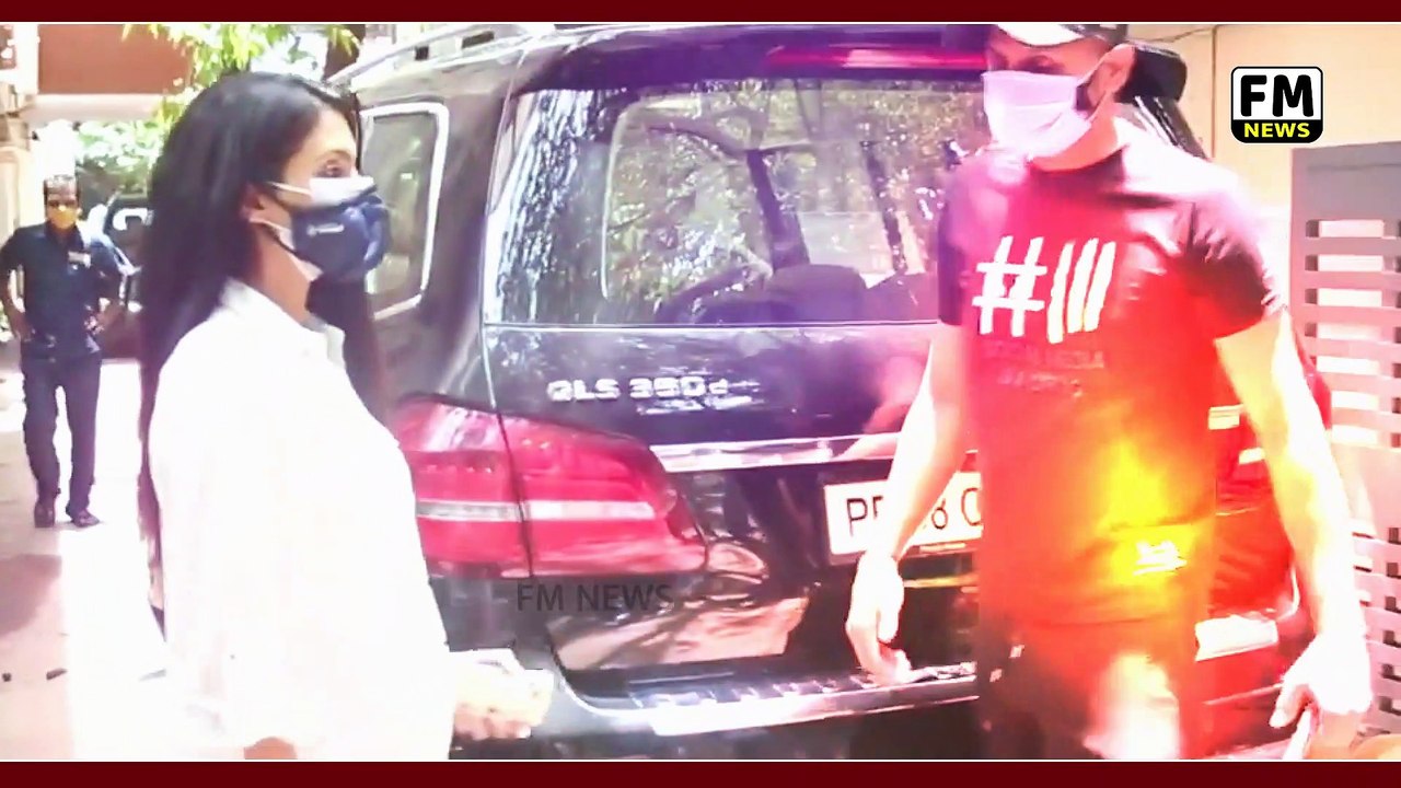 Harbhajan Singh with Wife Geeta Basra Spotted Outside Maternity Clinic