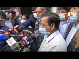 Delhi CM Gives Rs 1 Crore To Kin Of Corona Warrior