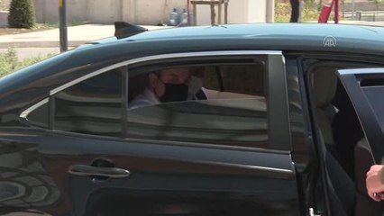 Bakan Varank'tan Kovid-19'a karşı aşı çalışmaları yürütülen merkezlere bayram ziyareti (2)