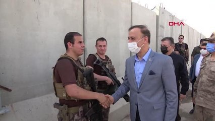ŞANLIURFA VALİSİ, SINIR HATTI VE SURİYE'DEKİ GÜVENLİK GÜÇLERİYLE BAYRAMLAŞTI