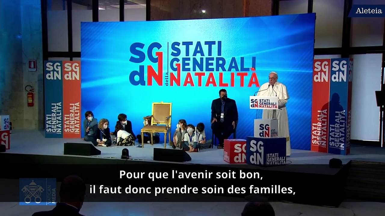 "Une société qui n'accueille pas la vie cesse de vivre", alerte le pape François