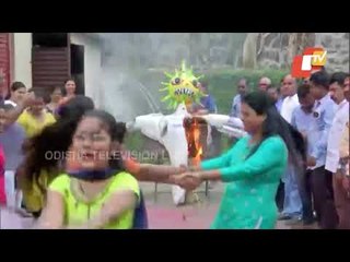 BJP Workers Burn Effigy Of 'Coronavirus Ravan' In Mumbai