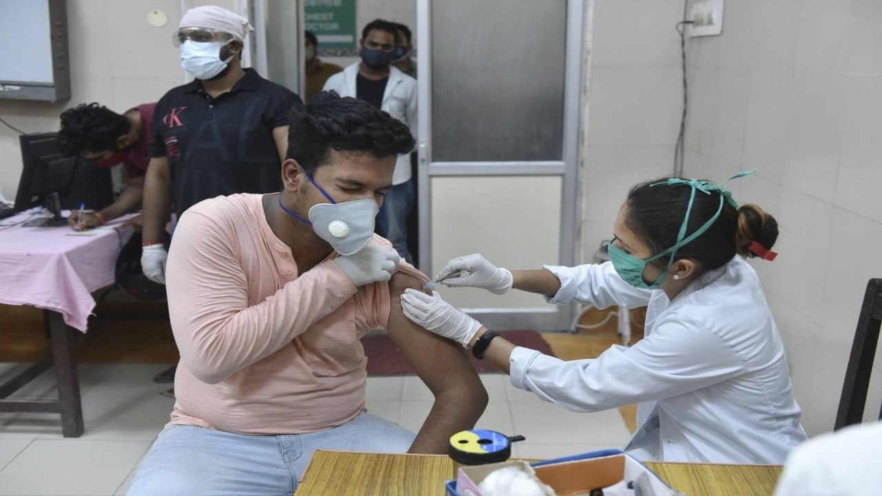 Is it safe to get vaccinated if suffering from illness?
