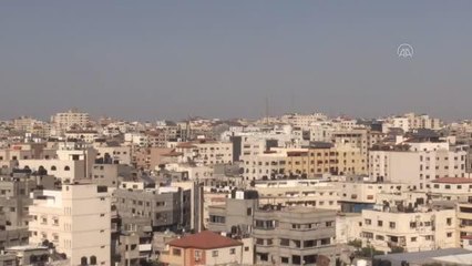 İsrail, Gazze'deki "Filistin Üretim Bank" binasını vurdu (2)