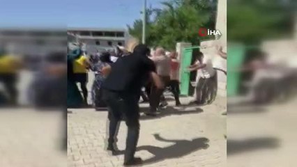 Son dakika: Şanlıurfa'da taşlı sopalı kavga kamerada