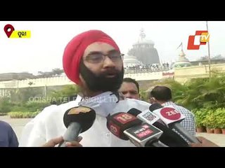 Kantabanji MLA Santosh Singh Saluja Visits Srimandir In Puri, Prays For World Peace