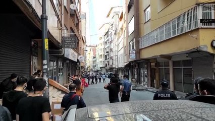 İstanbul'da 6 katlı bina çökme tehlikesi nedeniyle boşaltılıyor