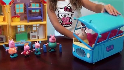 Peppa Pig Official Channel | Peppa Pig Stop Motion: Peppa Pig'S Bathtime In Her Wooden House