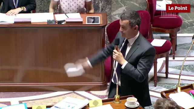 Gérald Darmanin répond à Marine Le Pen à l'assemblée nationale
