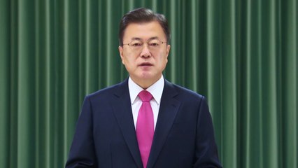 문 대통령 "코로나 속 선생님들은 대한민국의 희망" / YTN