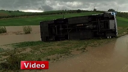 Erdoğan’ın katıldığı toplu açılışa giden otobüs devrildi