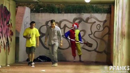 Killer Clown Scare Prank 1!  Dm Pranks