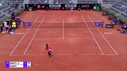 Rome - Barty abandonne face à Gauff