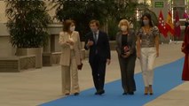 Manuela Carmena y Ana Botella reciben la Medalla de Honor de Madrid