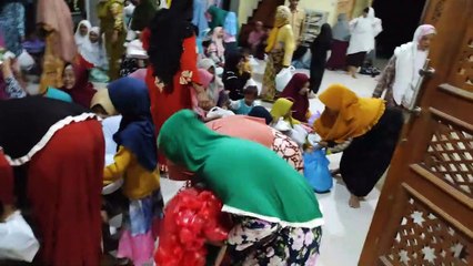Keseruan Setelah Doa megengan di masjid Baitus Salam Besuki Kedungbondo Balen Bojonegoro, 08042021_- 185149
