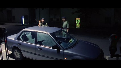 PTU Movie - Car with broken window