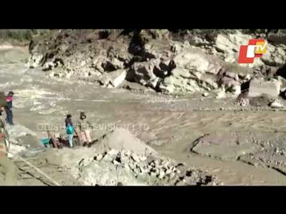 ITBP Troops Help In Construction Of Jhula Bridge In Chamoli, Uttarakhand