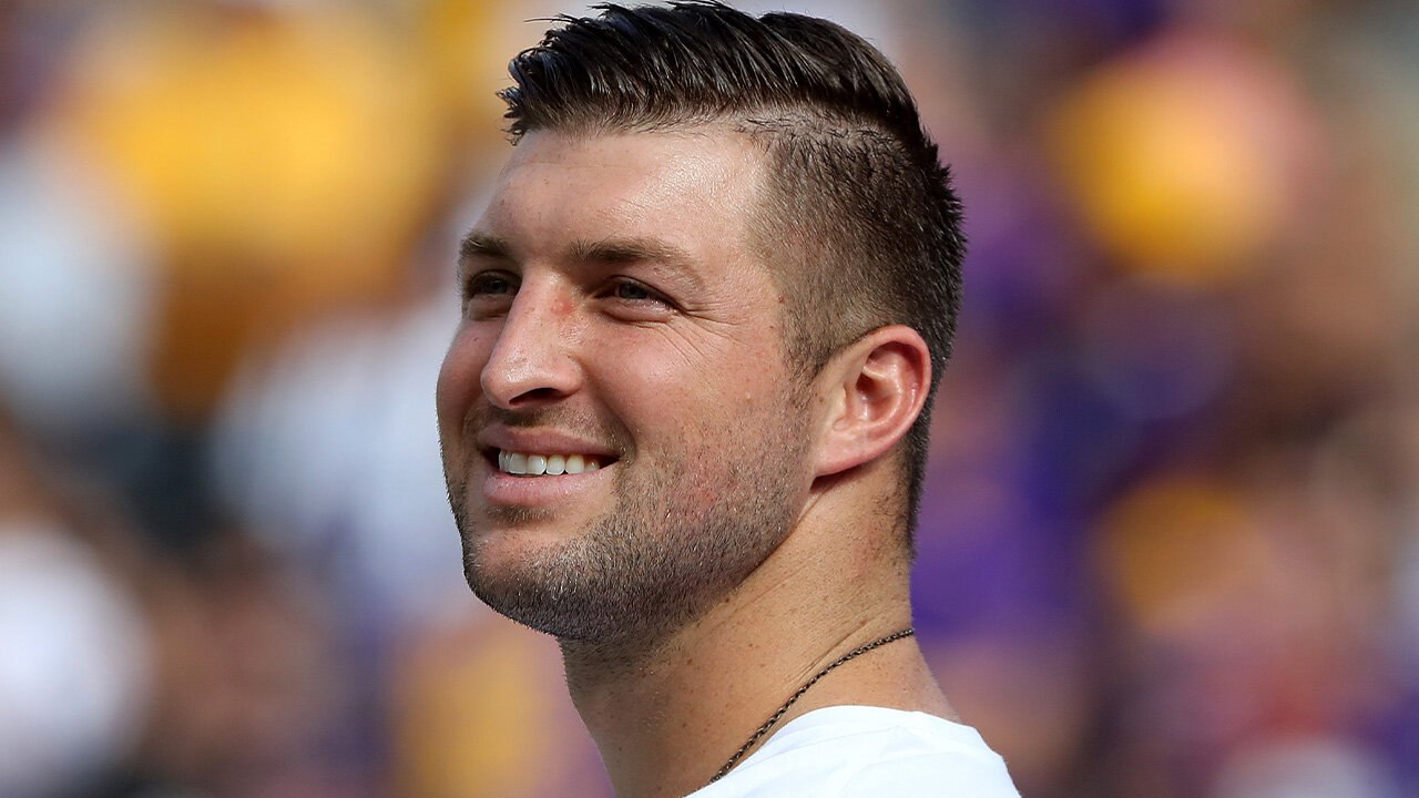 Does Tim Tebow Deserve A 2nd Chance? Dez Bryant...