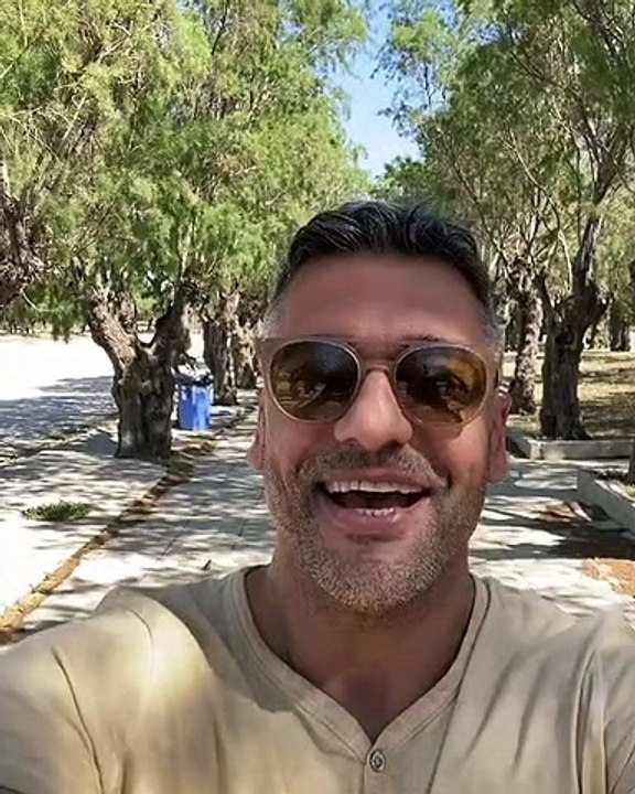 Στέλιος Κρητικός: Έγκυος η σύζυγός του - Τα πρώ...