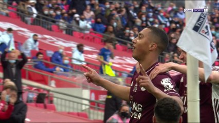 Tielemans débloque la finale d'une lucarne sublime !