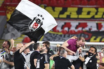 Süper Lig'de şampiyon olan Beşiktaş'ta büyük sevinç