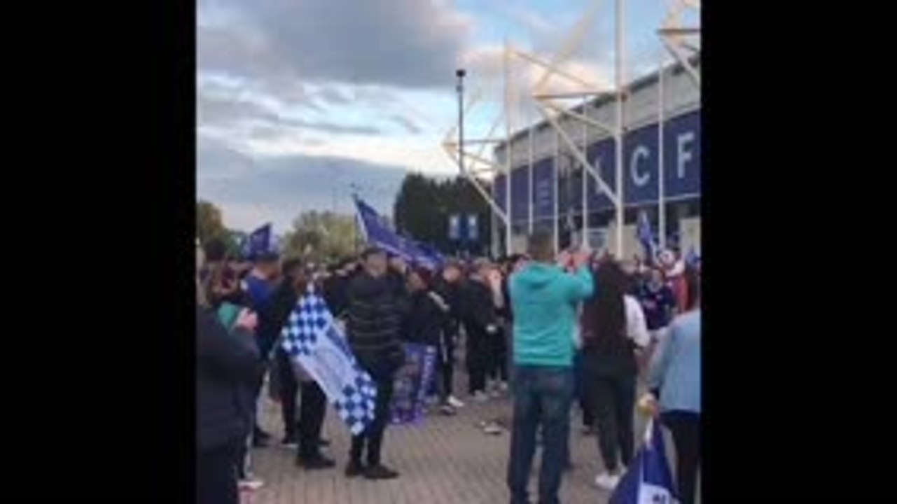 À Leicester, les fans fêtent la 1ère FA Cup de leur histoire
