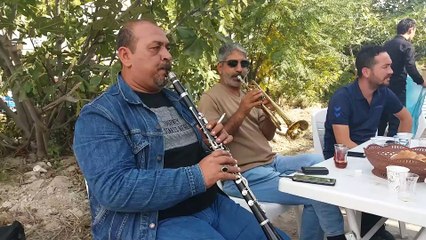 klarnet davul trombet nazende çiçeğim - ada sahilleri