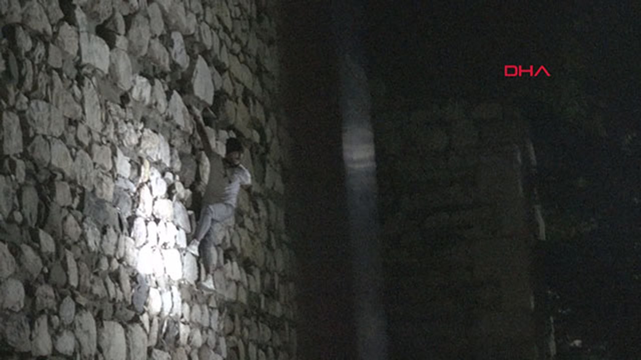 Çorum Kalesi'ne gece tırmanışını polis engelledi