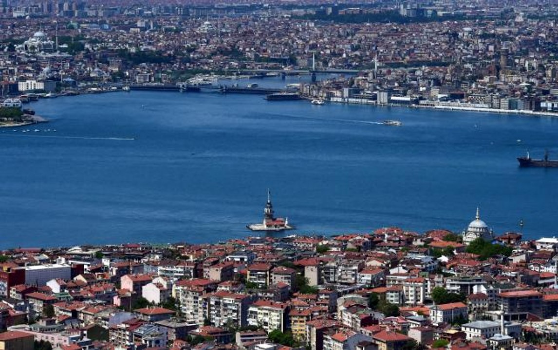 İstanbul�un tarihi ve turistik yerleri havadan görüntülendi