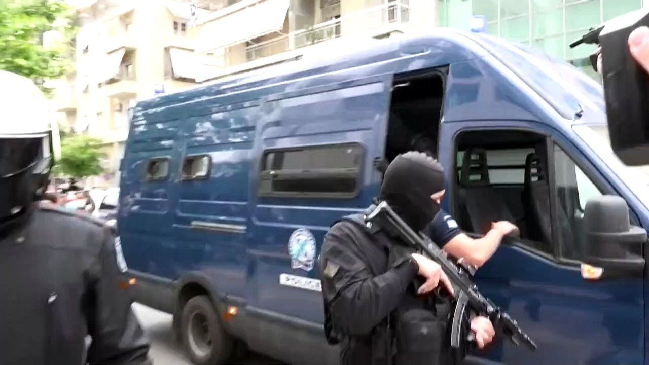 Rechtsextremer Europarlamentarier kommt in Griechenland in Haft