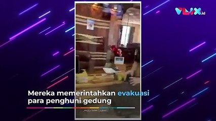 DETIK-DETIK Gedung Al Jazeera Runtuh Dibom Israel