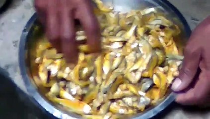 फिश करी कैसे बनाता है _ फिश करी सामग्री से बनाता है आसान तरीका से देखा विडियो पूरी !