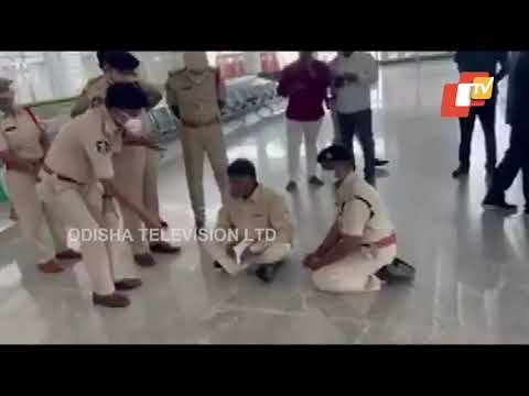 TDP Chief Chandrababu Naidu Stages Protest At Tirupati Airport