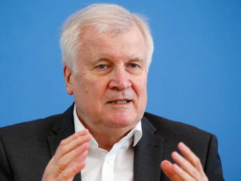 Horst Seehofer will mit "voller Härte" gegen Antisemitismus vorgehen