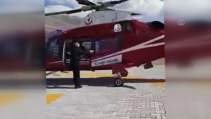 Eşekten düşen çoban için ambulans helikopter seferber oldu