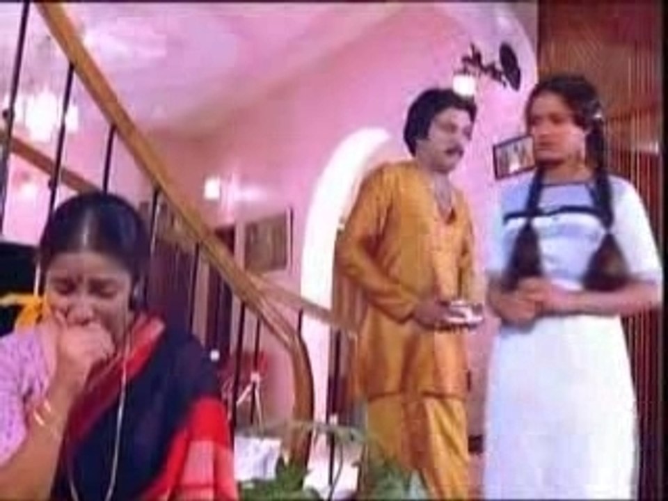 Gopurangal Saivathillai Movie Song ..En Purushan thaan