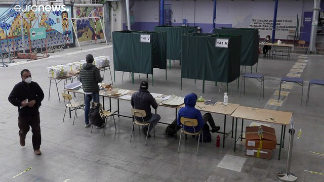 Les Chiliens aux urnes pour élire leurs constituants