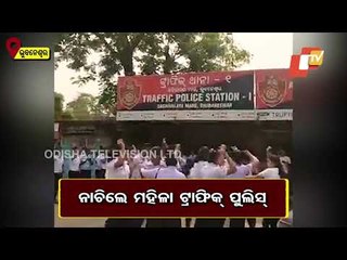 Women Traffic Cops Dance To Mark International Women's Day