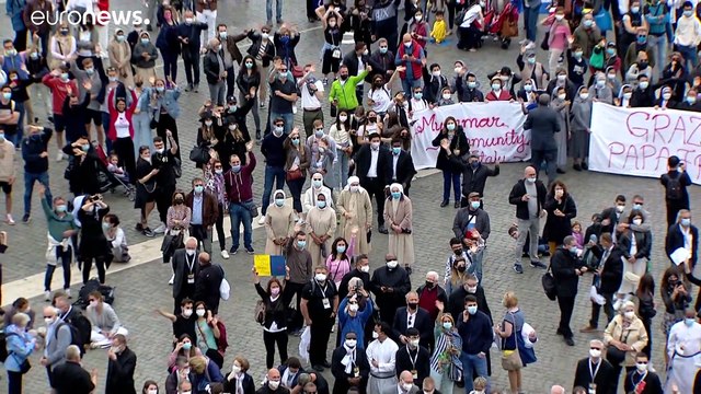 Pope Francis calls for an end to 'hatred and vendetta' in the Middle East and holds mass for Myanmar