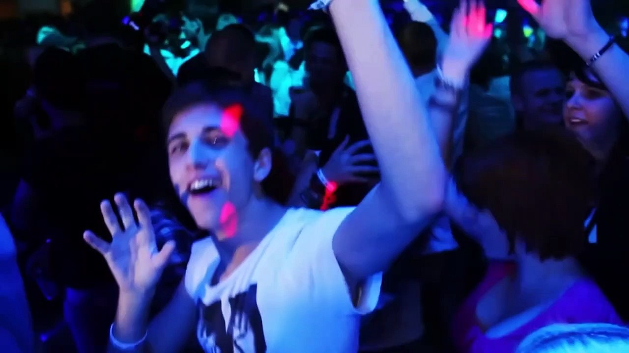 YELLOWANGEL - WE LOVE HANDSUP VIDEOSET